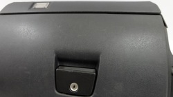 volvo C30 бардачок пассажира