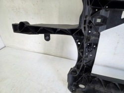 seat oe 5P0805558B рамка Балка усилитель бампера