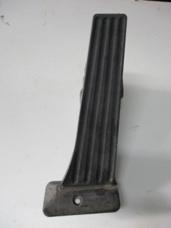 педаль газа BMW 3 F30 6789528