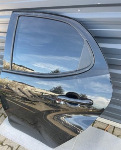 TOYOTA YARIS IV дверь задняя левая Цвет 209