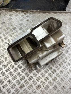 радиатор отопителя задний mitsubishi PAJERO 3 III 00-06R.европа