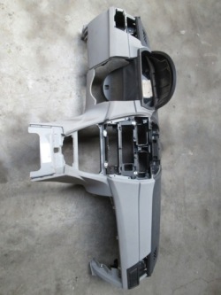 BMW X3 E83 торпеда консоль европа