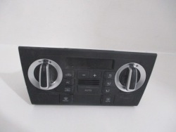 Audi Q3 11- панель потока воздуха кондиционера 8U0820043B