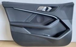 BMW 1 F40 обивка дверные карты правый передний англия