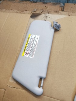 MERCEDES W169 солнцезащитный козырек защита правый A1698100210 ()