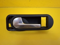 ручка двери внутренняя vw Golf V PLUS 5M0837197 NR13