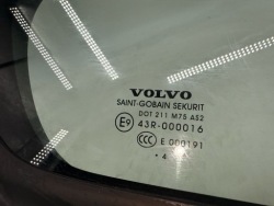 volvo S60 2004 зад правая сторона стекло кузова Двери задних