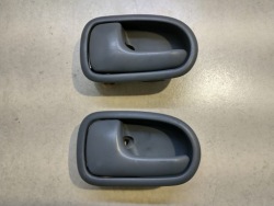 ручка двери внутренняя левая передняя зад mazda 323