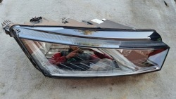 SKODA OCTAVIA 4 IV 5E4 20- правая передняя full led оригинал комплект