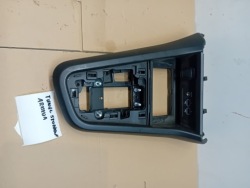 тунель середина рамка renault ARKANA 96912-5627R