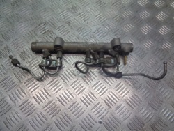 TOYOTA oe 0445214133 топливная рейка