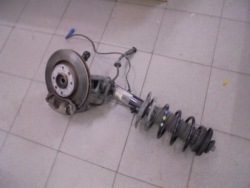 поворотный кулак, цапфа правая CITROEN C4 CACTUS перед РЕСТАЙЛИНГ 1.2 14 год