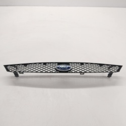 решетка радиатора перед FORD Focus MK1