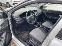 торпеда панель подушки безопасности ремни Hyundai I20 II 2 14-19 2018 год