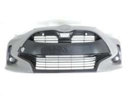 TOYOTA YARIS 4 IV 2020 2021 бампер передний 20 21