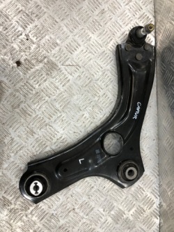 рычаг подвески левый перед renault CAPTUR II 545055050R