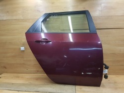 дверь передняя левая nissan PRIMERA P12 Комплектная