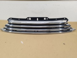решетка радиатора MINI ONE CLUBMAN R55 рестайлинг 5D 5 Двери 2010-2013 2751291 7317264