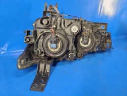 фара правая mazda 14-18 D10E-51030