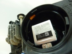 фара левая передняя би ксенон адаптивная Audi A3 8V 8V0941753 европа