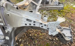 CHRYSLER PACIFICA II 2016 - четверть лонжерон правая передняя