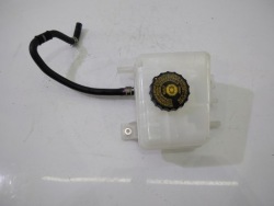 lexus RX 450H бачок тормозной жидкости