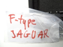 полка задняя багажника jaguar 2020