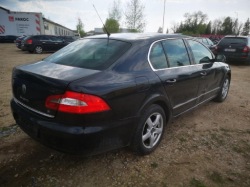 SKODA SUPERB блок предохранителей 2009 1.8л