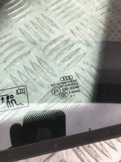 стекло кузова задний правый Audi Q3 11- 13R