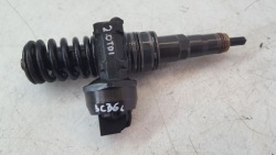 насос форсунка vw PASSAT B6 2,0 tdi