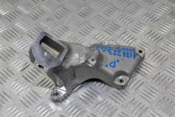 лапа Двигателя правая W205 C63-S AMG