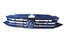 решетка радиатора vw PASSAT B8 рестайлинг 3G0853653K