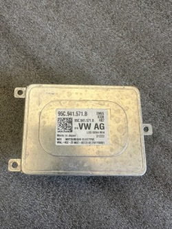 Audi A6 C6 Конвертер Ксенон 95C941571B....