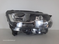 TOYOTA PROACE CITY фара правая передняя 9835780580