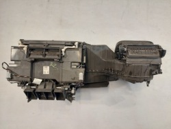 Audi OE 4G1820005J радиатор отопителя