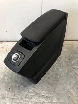 подлокотник тунель renault SCENIC III