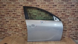 дверь передняя правая opel INSIGNIA A O8/17 Z189