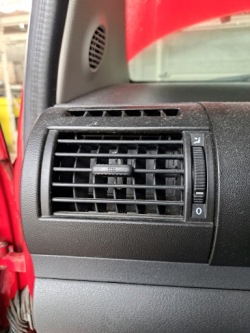 vw FOX 03-09 воздухозаборник жалюзи потока воздуха левый 5Z0819703