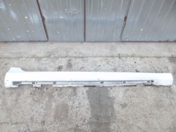 volvo V60 и молдинг порога правая