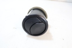 воздухозаборник жалюзи потока воздуха правая mazda 2 II