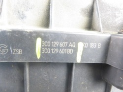корпус салонного фильтра Воздух vw PASSAT B6 2.0 tdi 3C0129607AQ 3C0129601BD