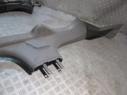накладка пластик порога левый зад vw Caddy III 03- 2K0853369L
