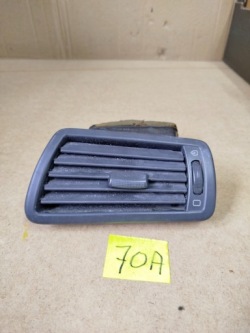 воздухозаборник жалюзи потока воздуха правый передний CITROEN C8