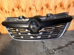 решетка радиатора renault MASTER III рестайлинг 623102803R