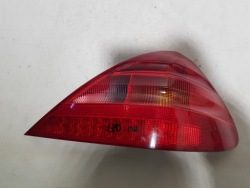 фонарь правый задний MERCEDES SL R230 W230