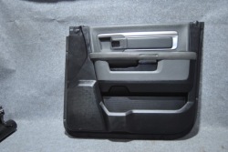 Dodge RAM 1500 IV 2013-19 карта дверная правый передний