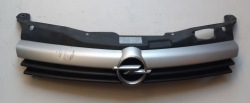решетка радиатора opel Astra H 2004-2010