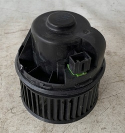 Ford OE AV6N18456AB отопитель салона вентилятор