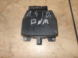 клапан давления vw TOUAREG и 2.5 tdi 1J0906283C