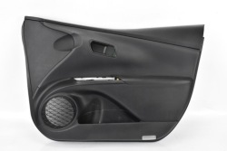 дверные карты правый передний 6761047750 TOYOTA PRIUS VI